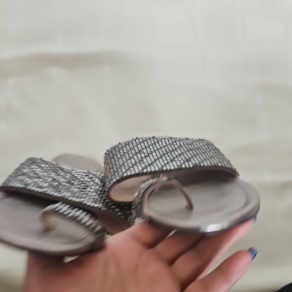 Elegant Silver Slide Sandals - Picture 10 of 16